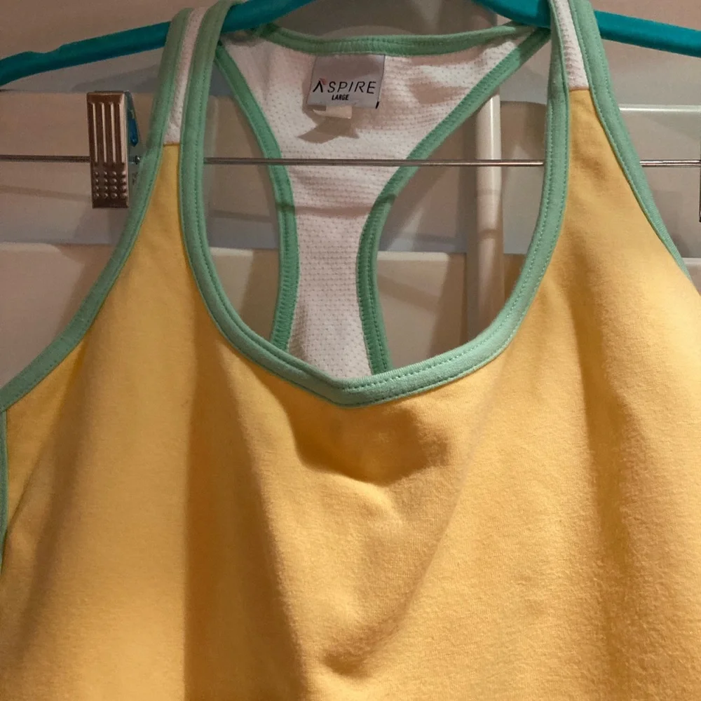 NWT Workout shorts and top and yellow white and mint green - Picture 2 of 7
